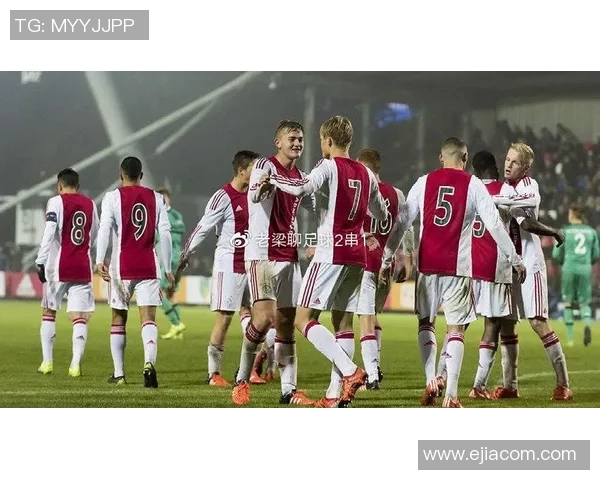 老梁深度剖析足球明星背后的故事与成就解析