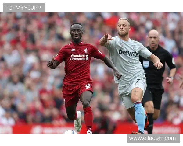 当足球明星遭遇女友背叛的痛苦与重生之路 当足球明星遭遇女友背叛的痛苦与重生之路